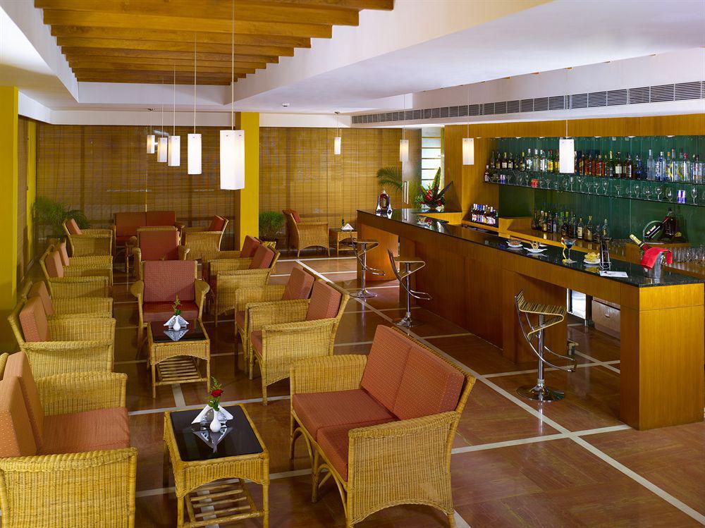 Hotel The Sunway Manor Puduččéri Exteriér fotografie
